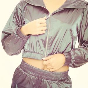 Windbreaker Crop + Short FOREVER 21 size S color grey